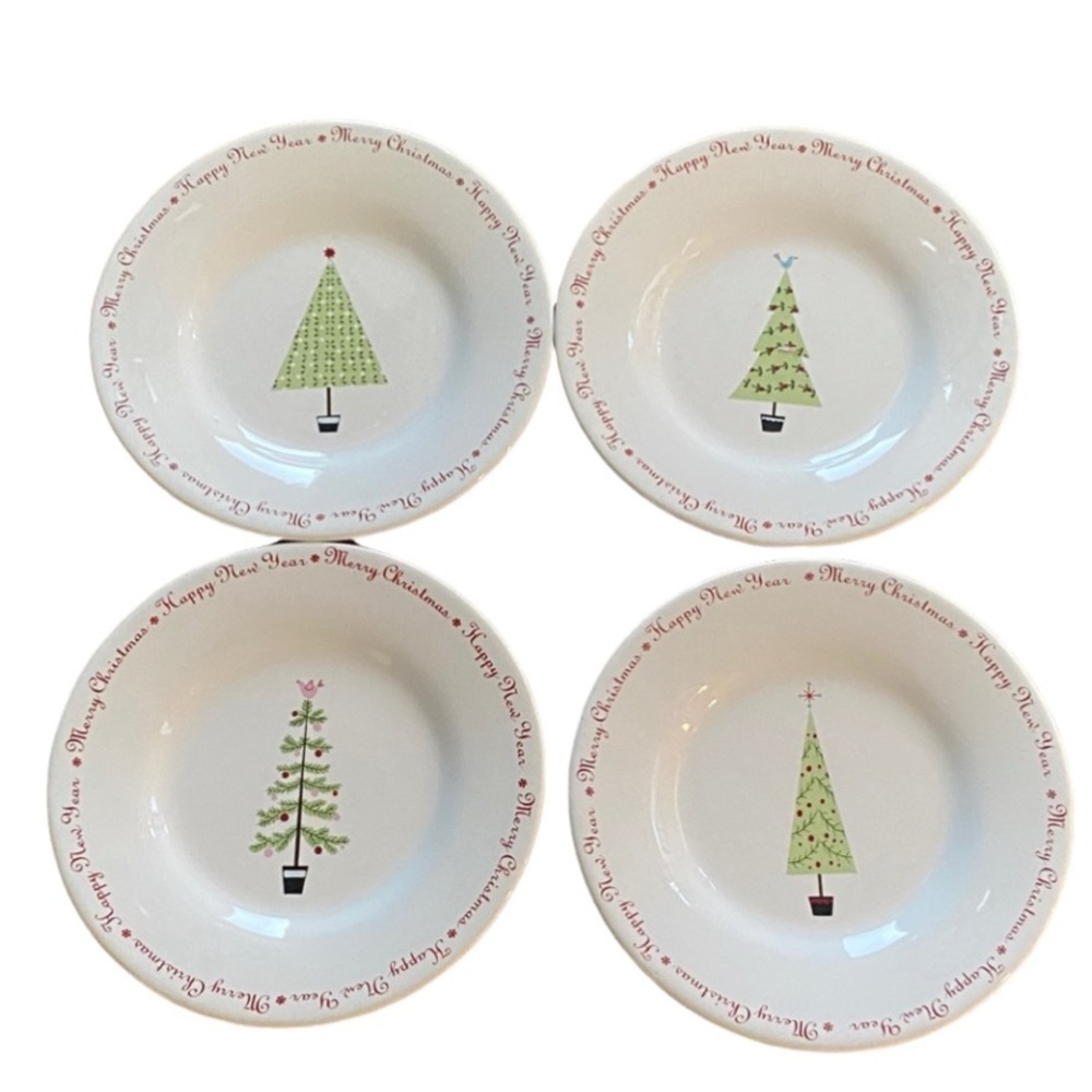 World Market Festive Christmas Tree Dinner Plates Set. 4 Plates. 8.5” Diameter.